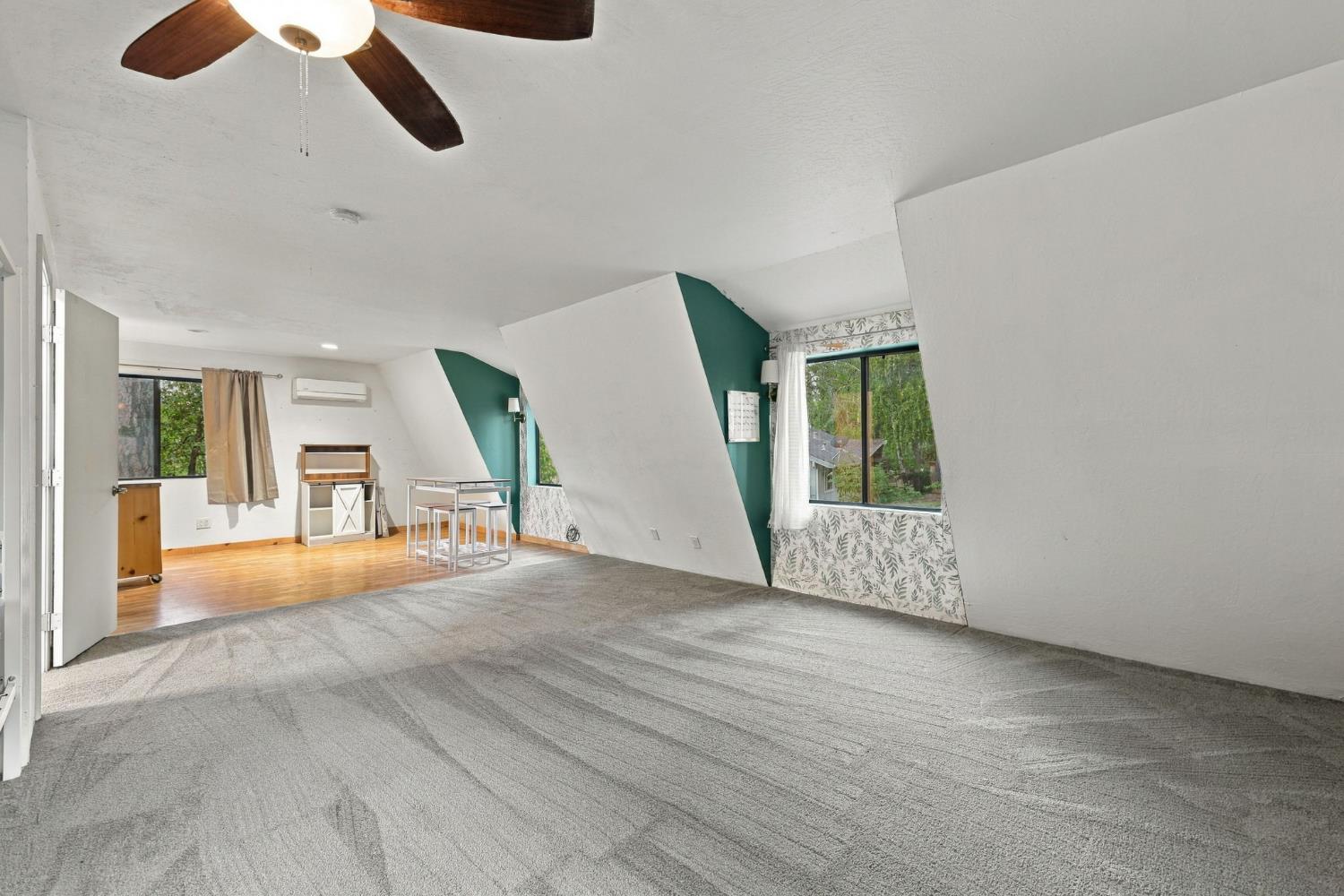 19526 Shawnee Trail