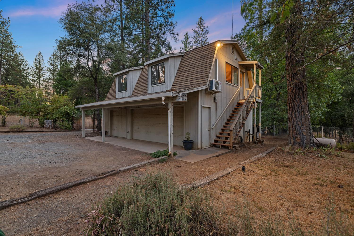 19526 Shawnee Trail