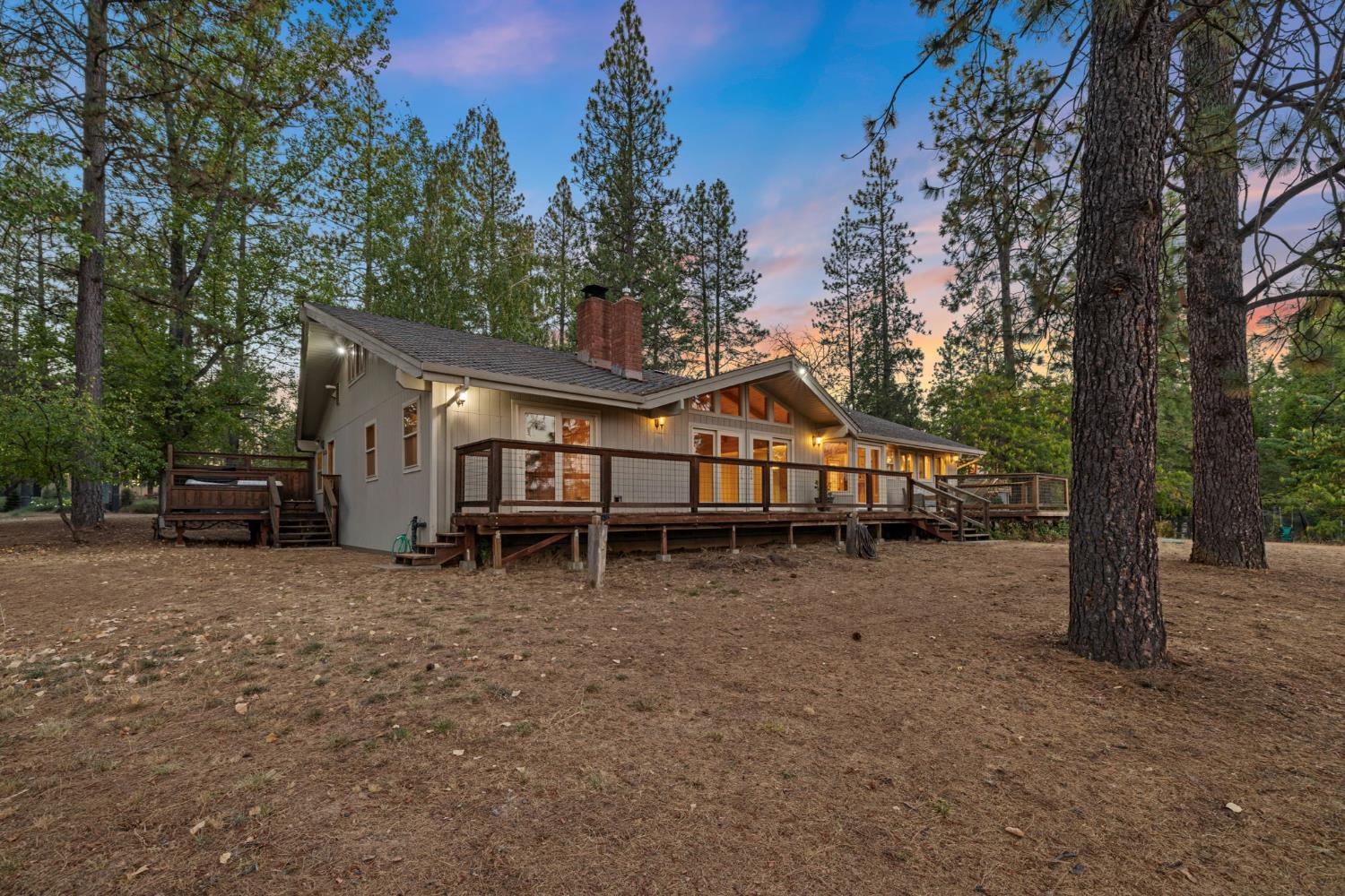 19526 Shawnee Trail