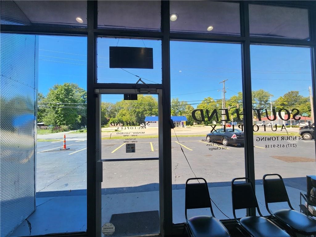 1215 E Prairie Street