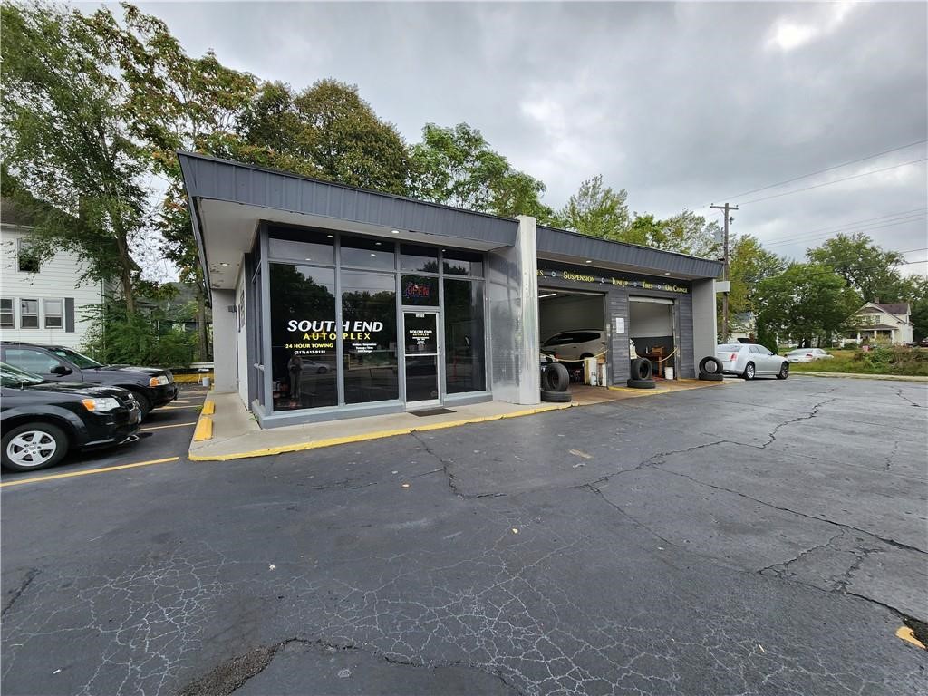 1215 E Prairie Street