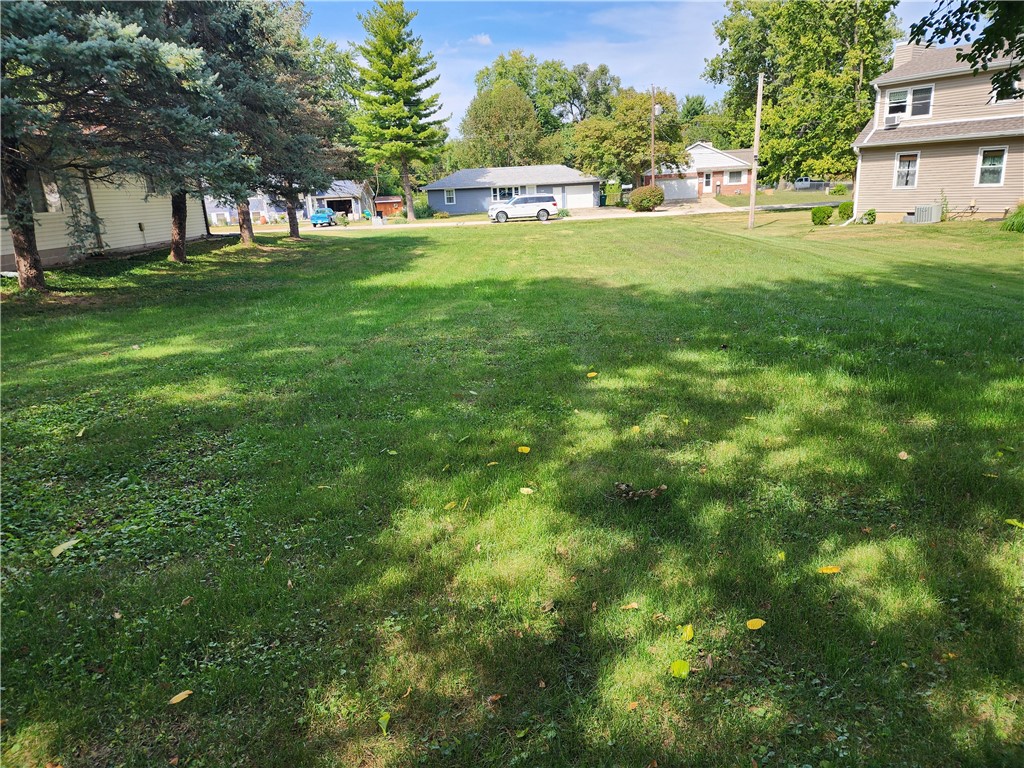 1607 W Melrose Court