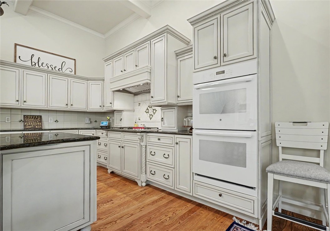 1270 W Hickory Point Road