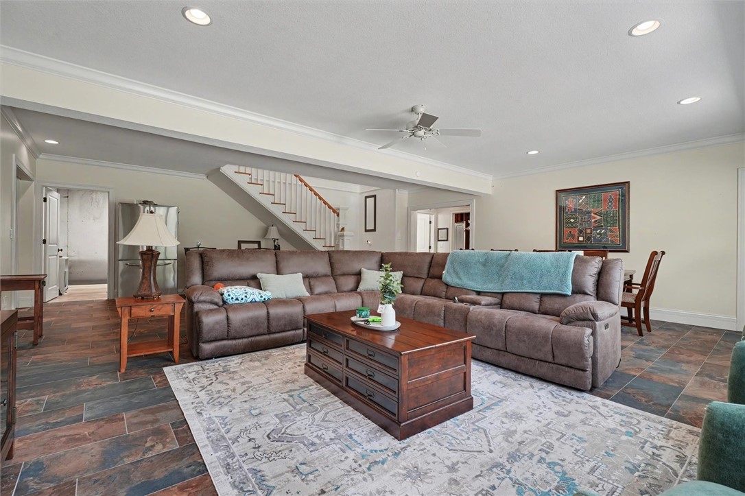1270 W Hickory Point Road