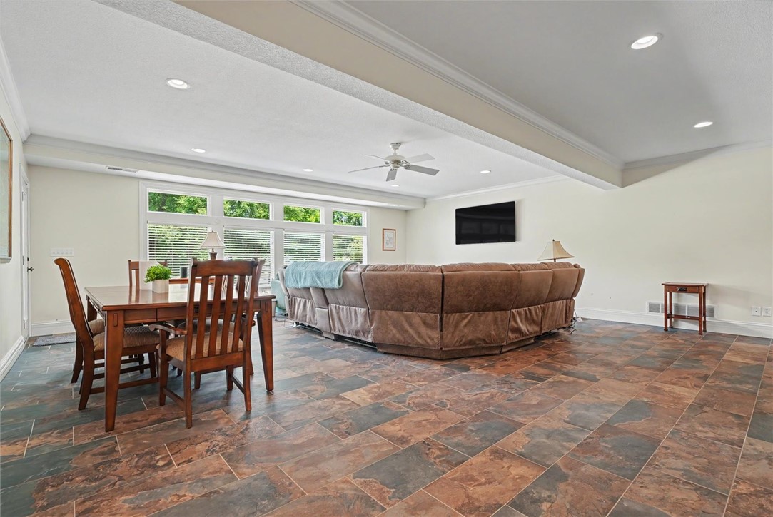 1270 W Hickory Point Road