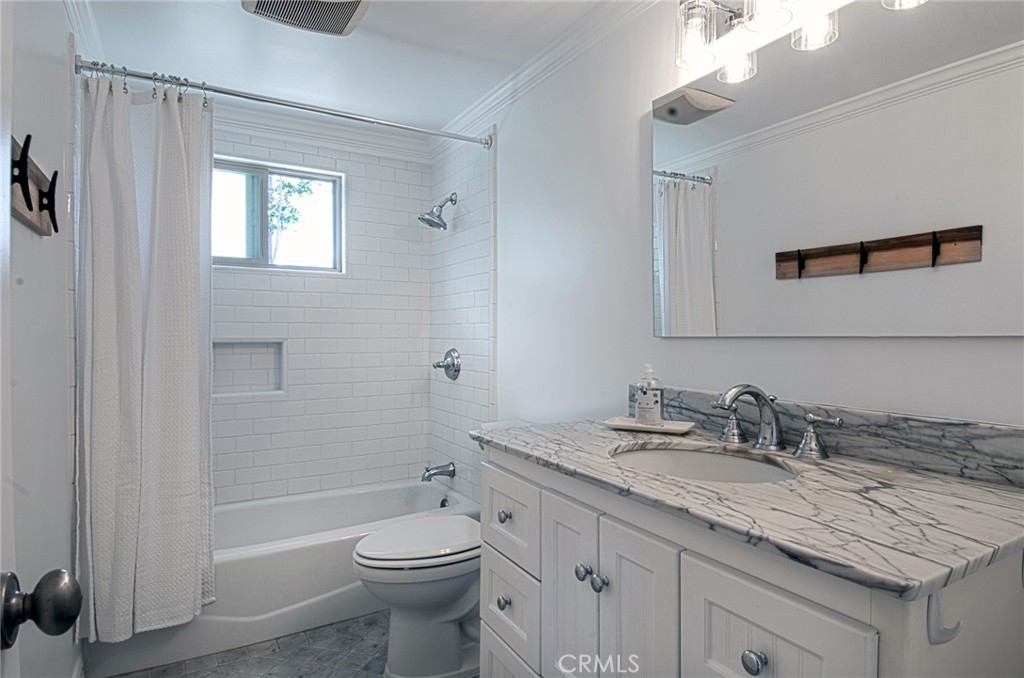 426 Cambridge Circle