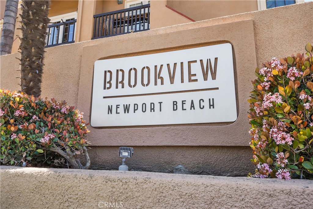 823 W 15th Street 1D