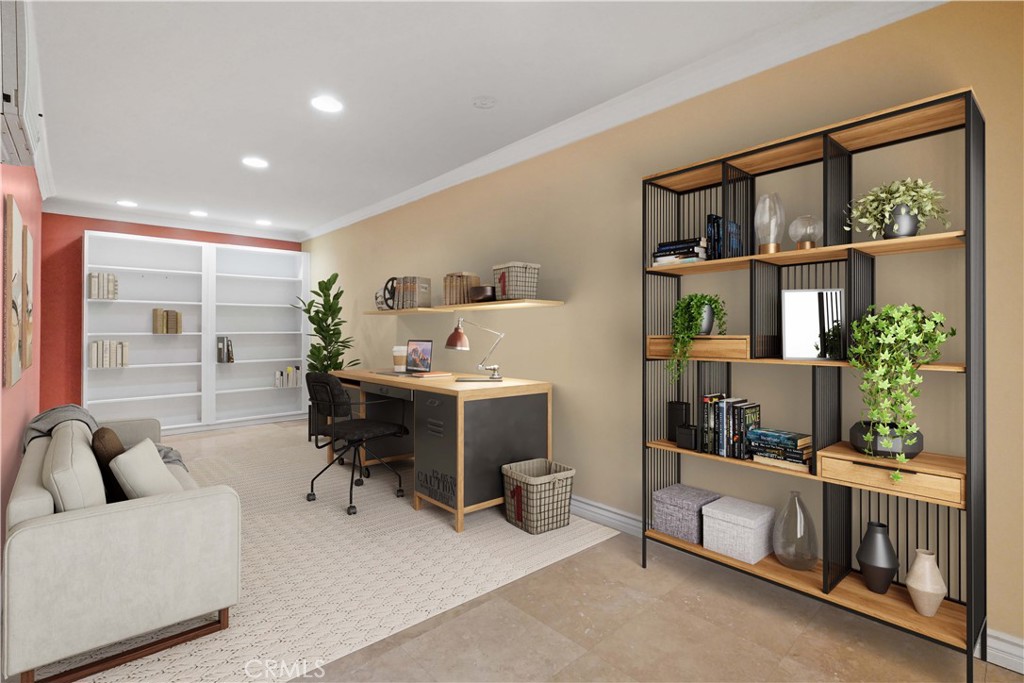 823 W 15th Street 1D