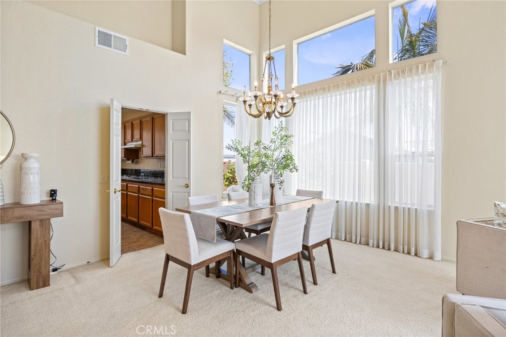 5118 Avenida De La Plata