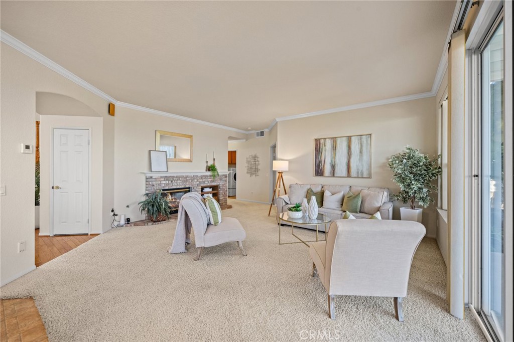 5118 Avenida De La Plata