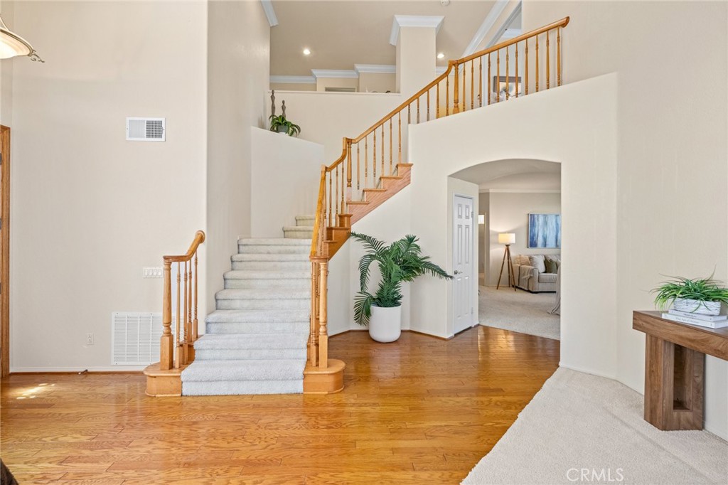 5118 Avenida De La Plata