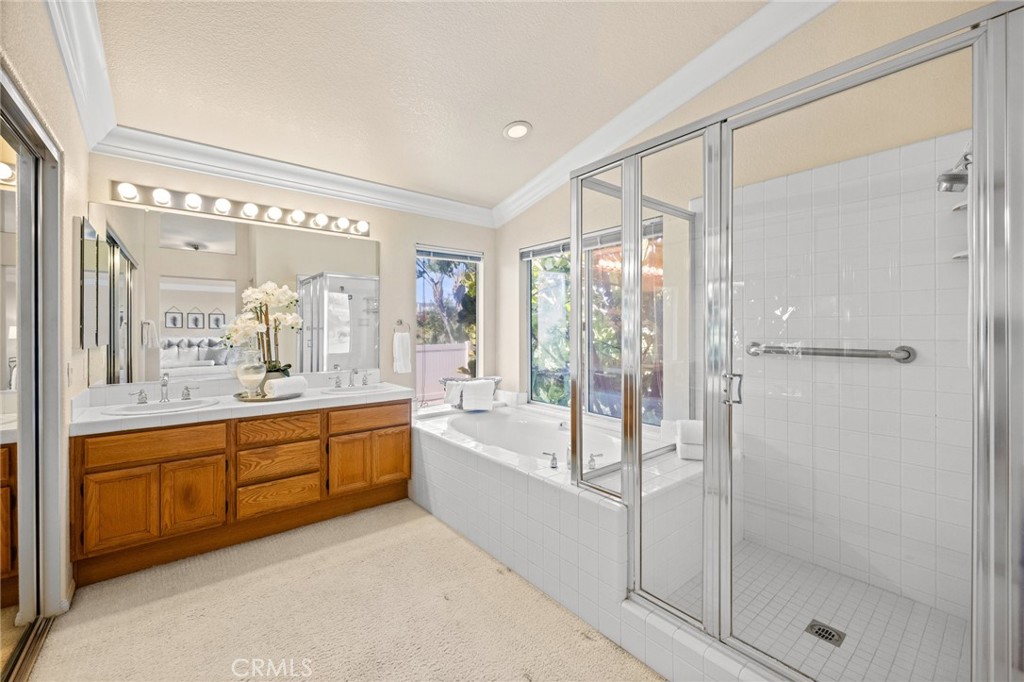 5118 Avenida De La Plata