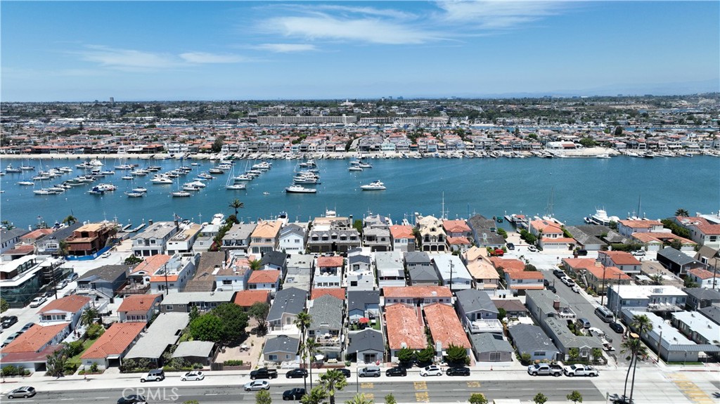 1320 W Balboa Boulevard