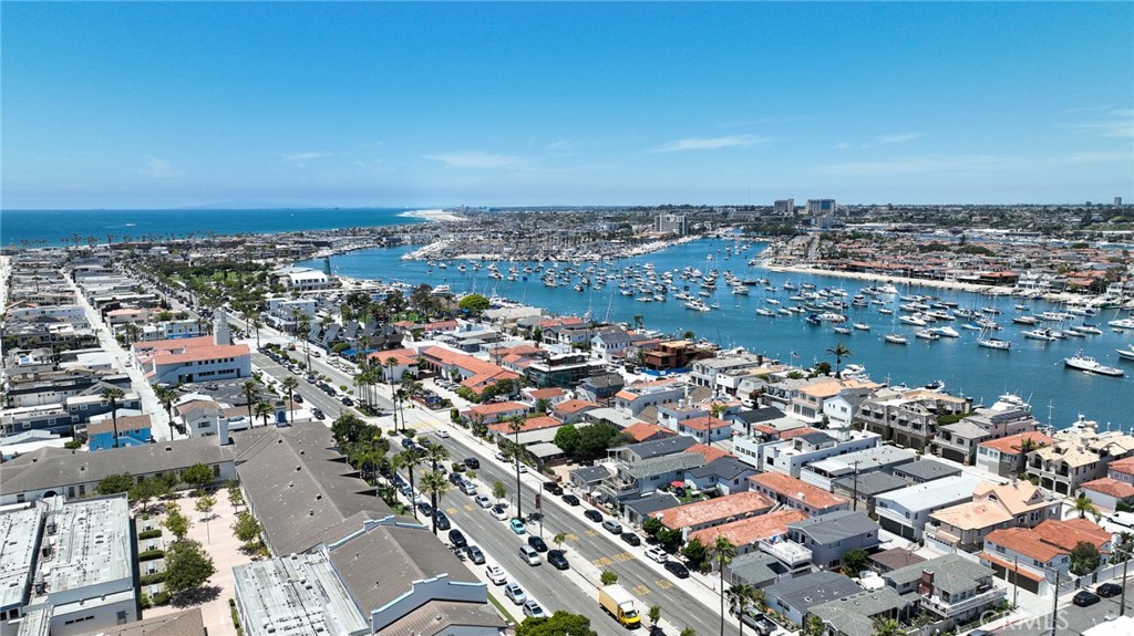 1320 W Balboa Boulevard