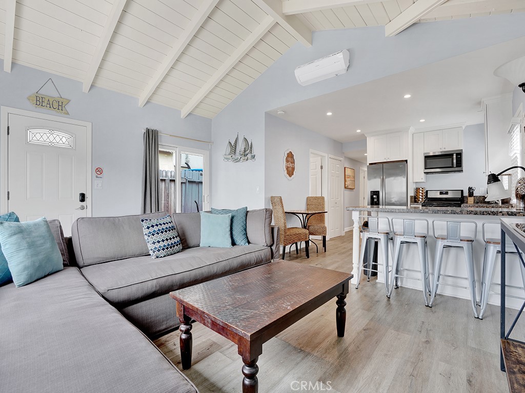 1320 W Balboa Boulevard