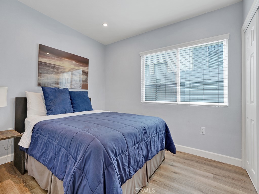 1320 W Balboa Boulevard