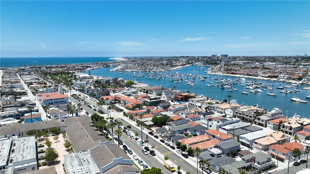 1320 W Balboa Boulevard