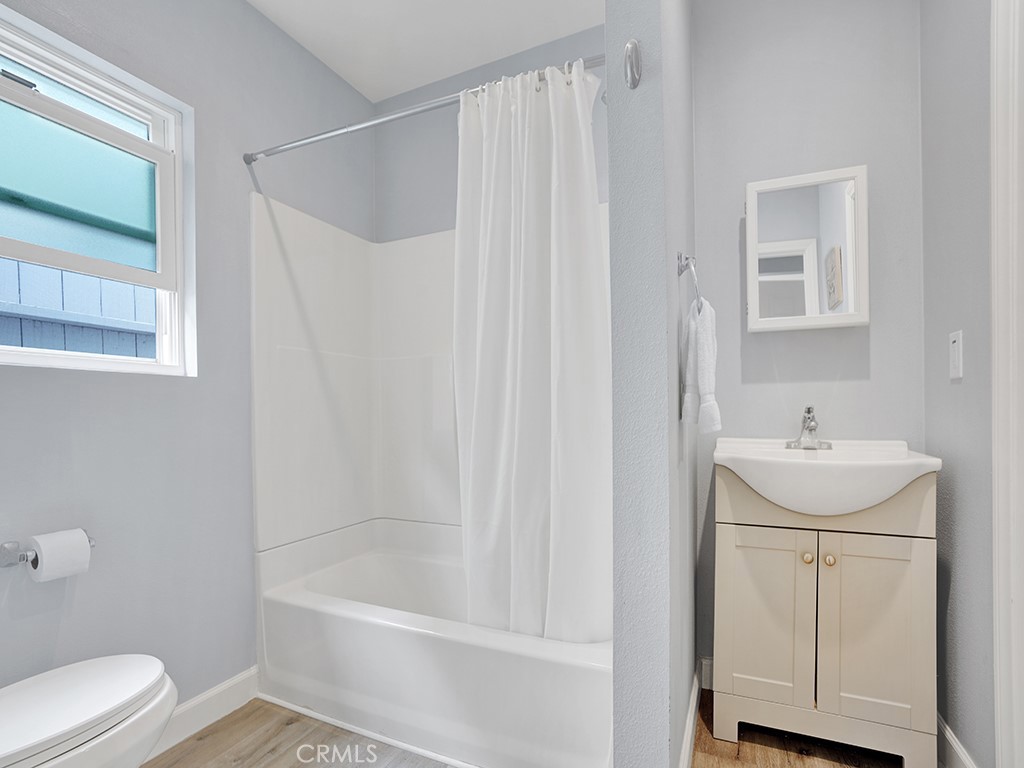 1320 W Balboa Boulevard