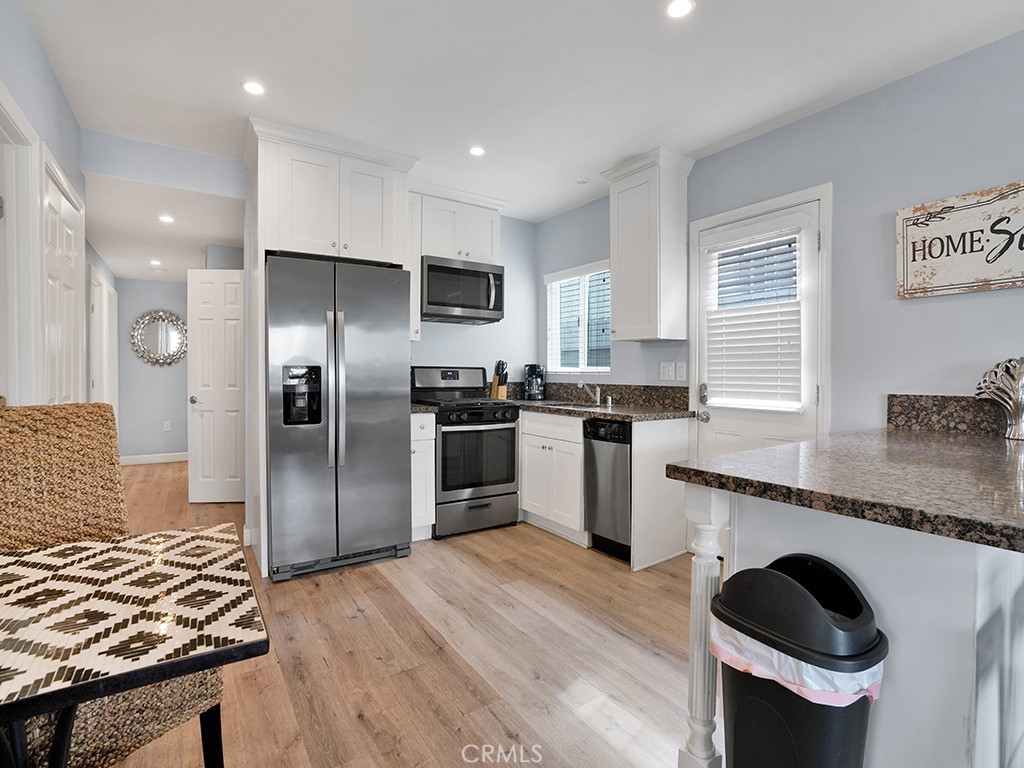 1320 W Balboa Boulevard