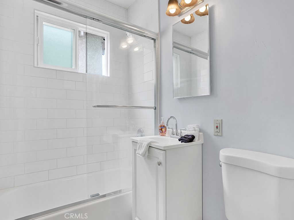 1320 W Balboa Boulevard