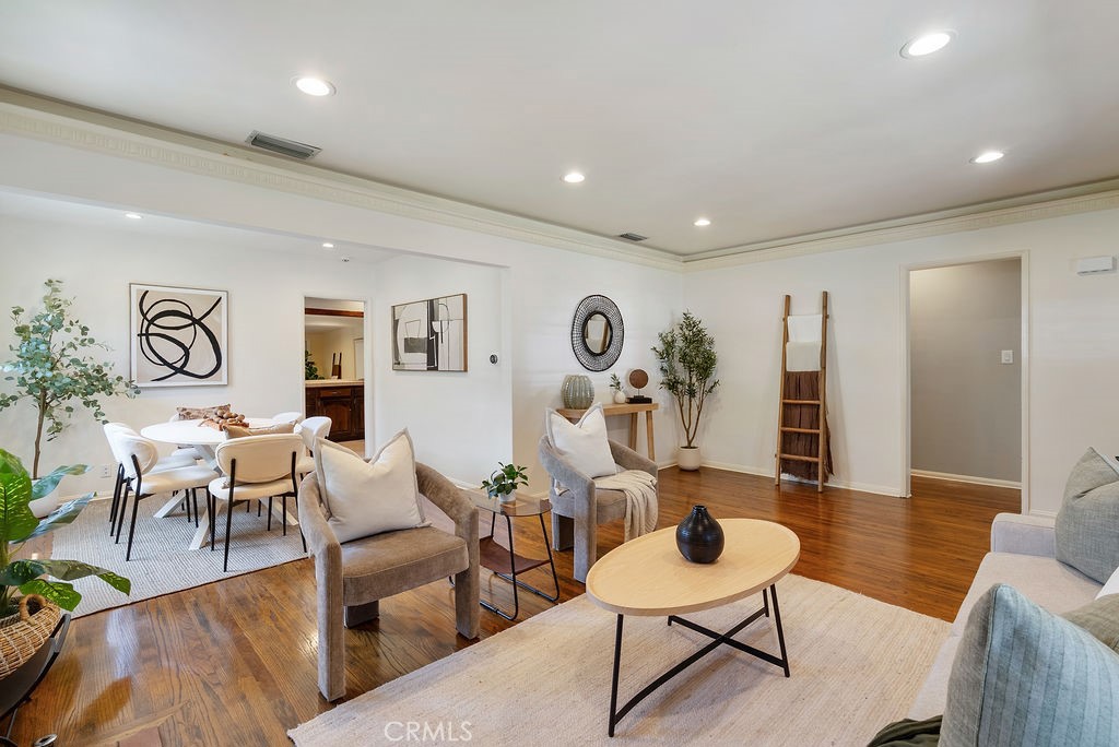 406 University Avenue