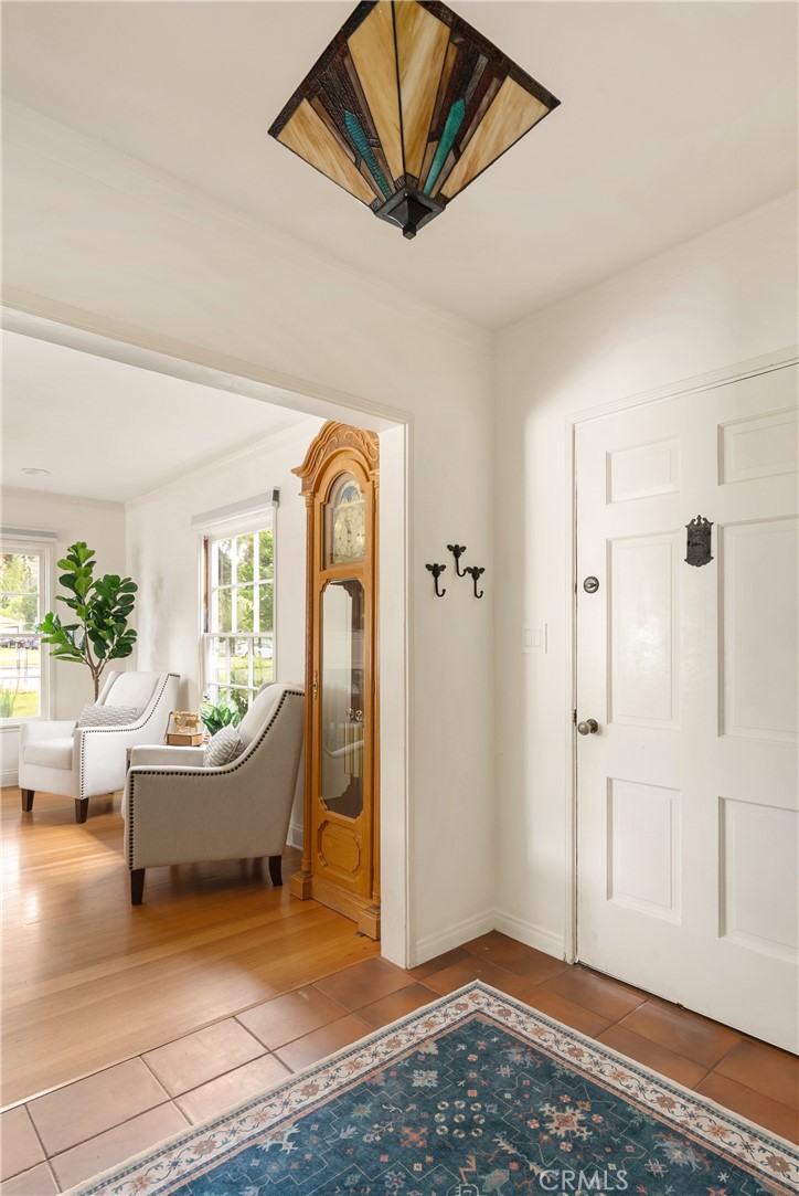 2014 N Flower Street