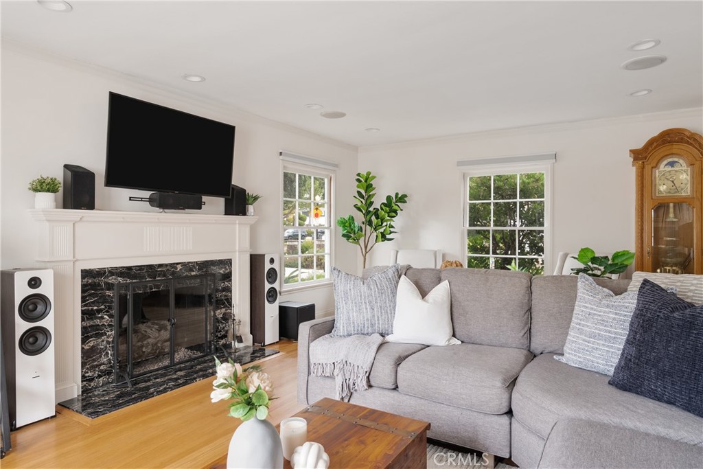 2014 N Flower Street