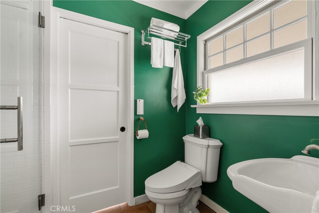 2014 N Flower Street