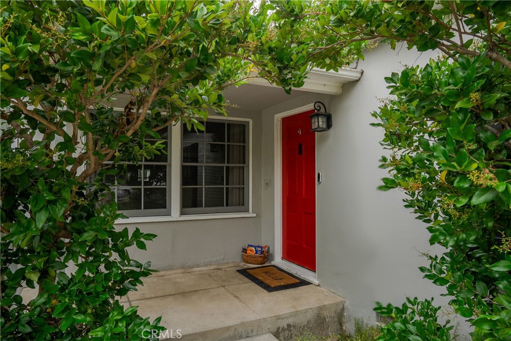 2014 N Flower Street