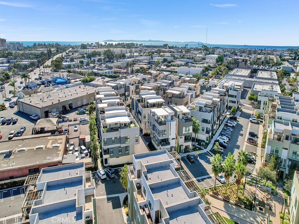 1658 Topanga