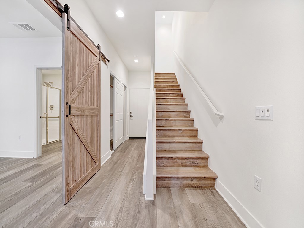 1658 Topanga