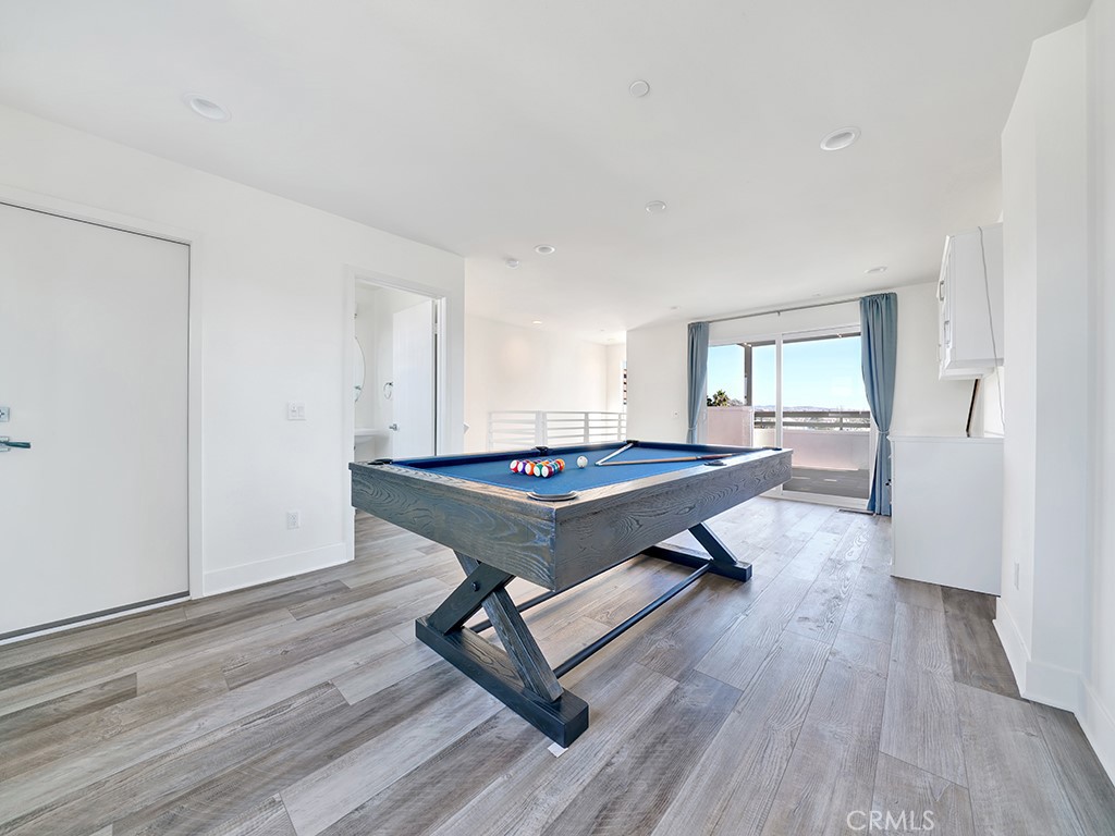 1658 Topanga