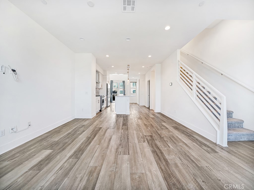 1658 Topanga