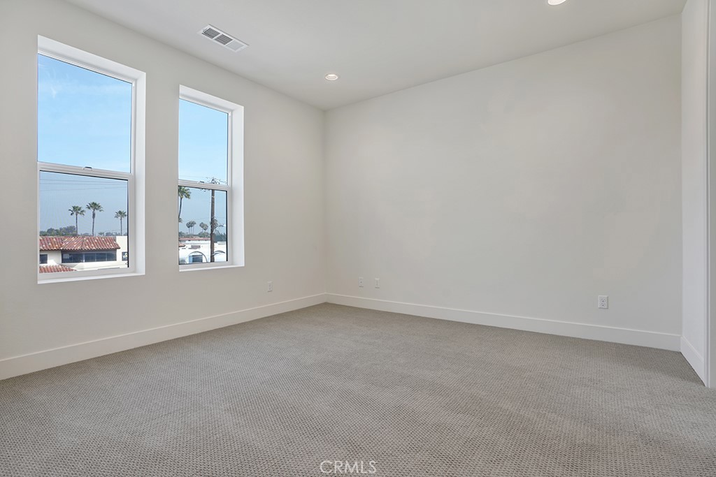 683 W 17th Street