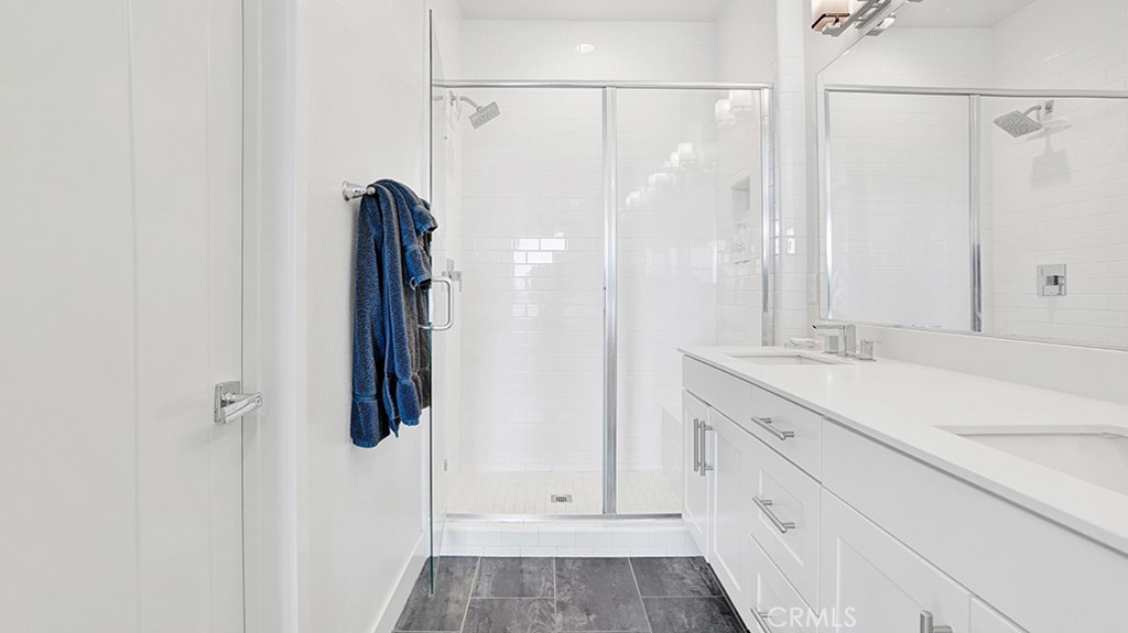 1650 Topanga
