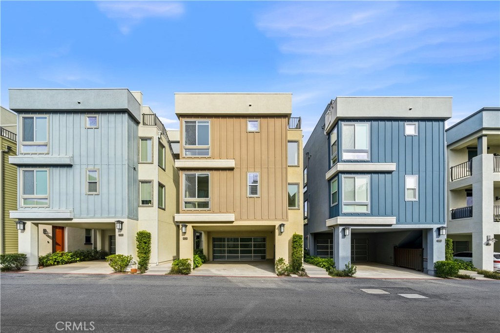 1028 Bridgewater Way