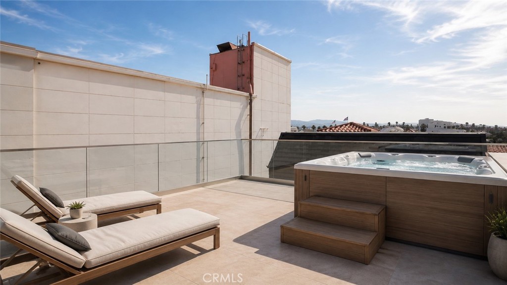 306 E Oceanfront