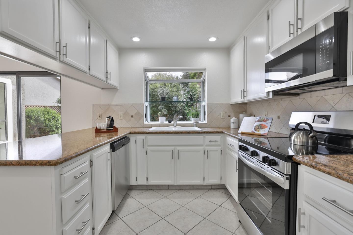 1078 Trevino Terrace