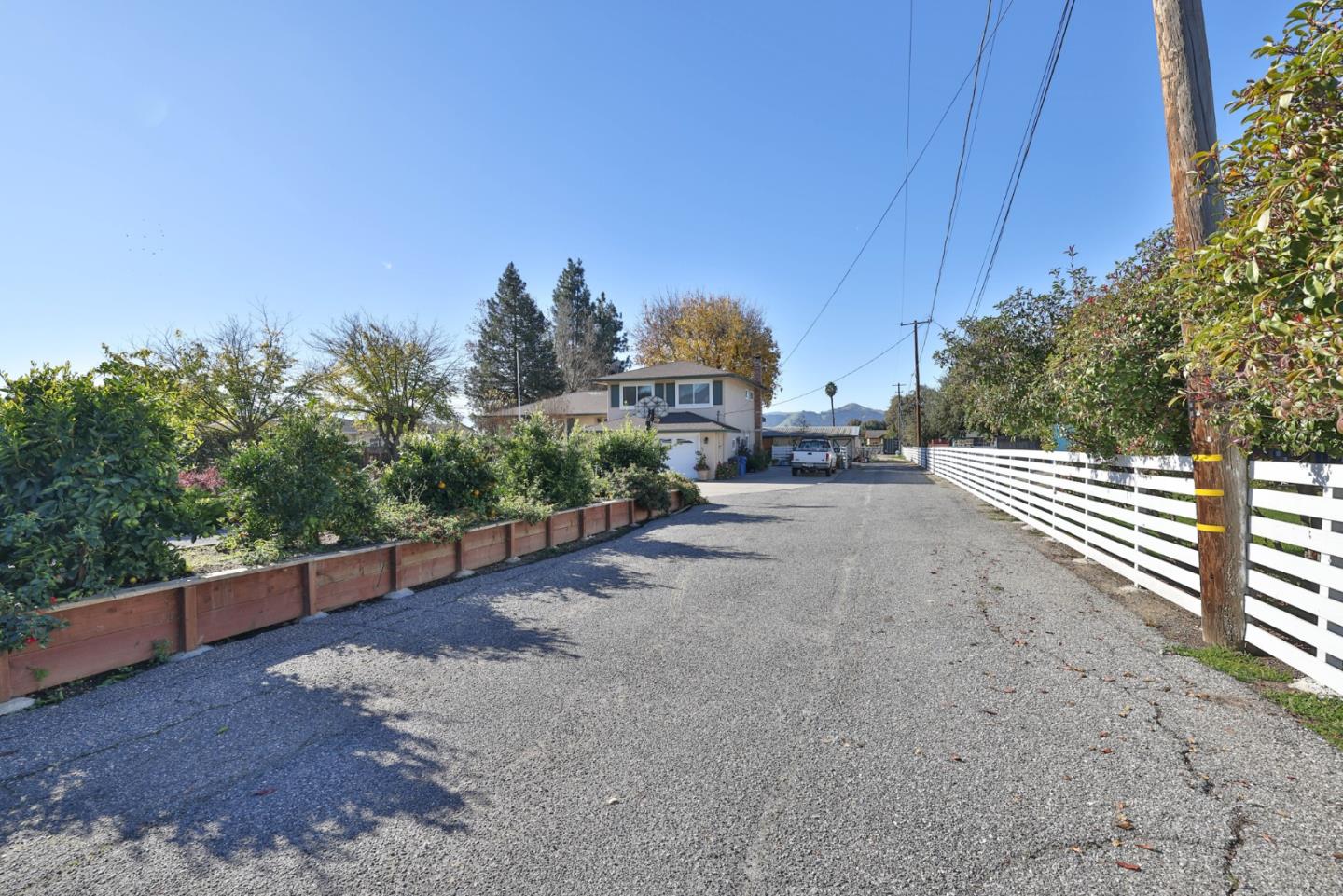 12155 Columbet Avenue