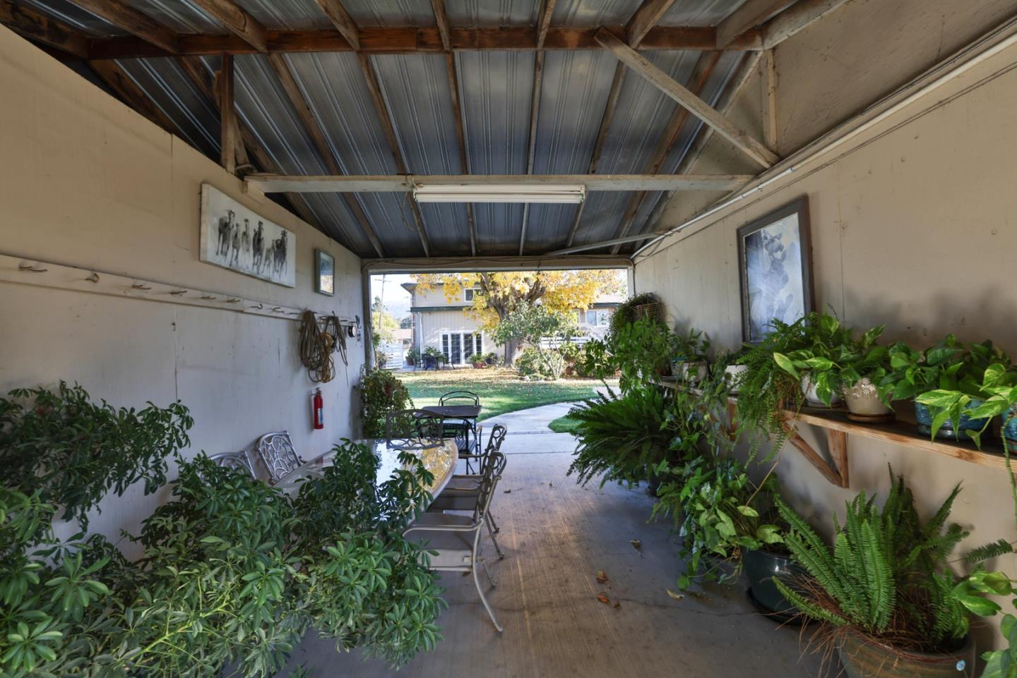 12155 Columbet Avenue