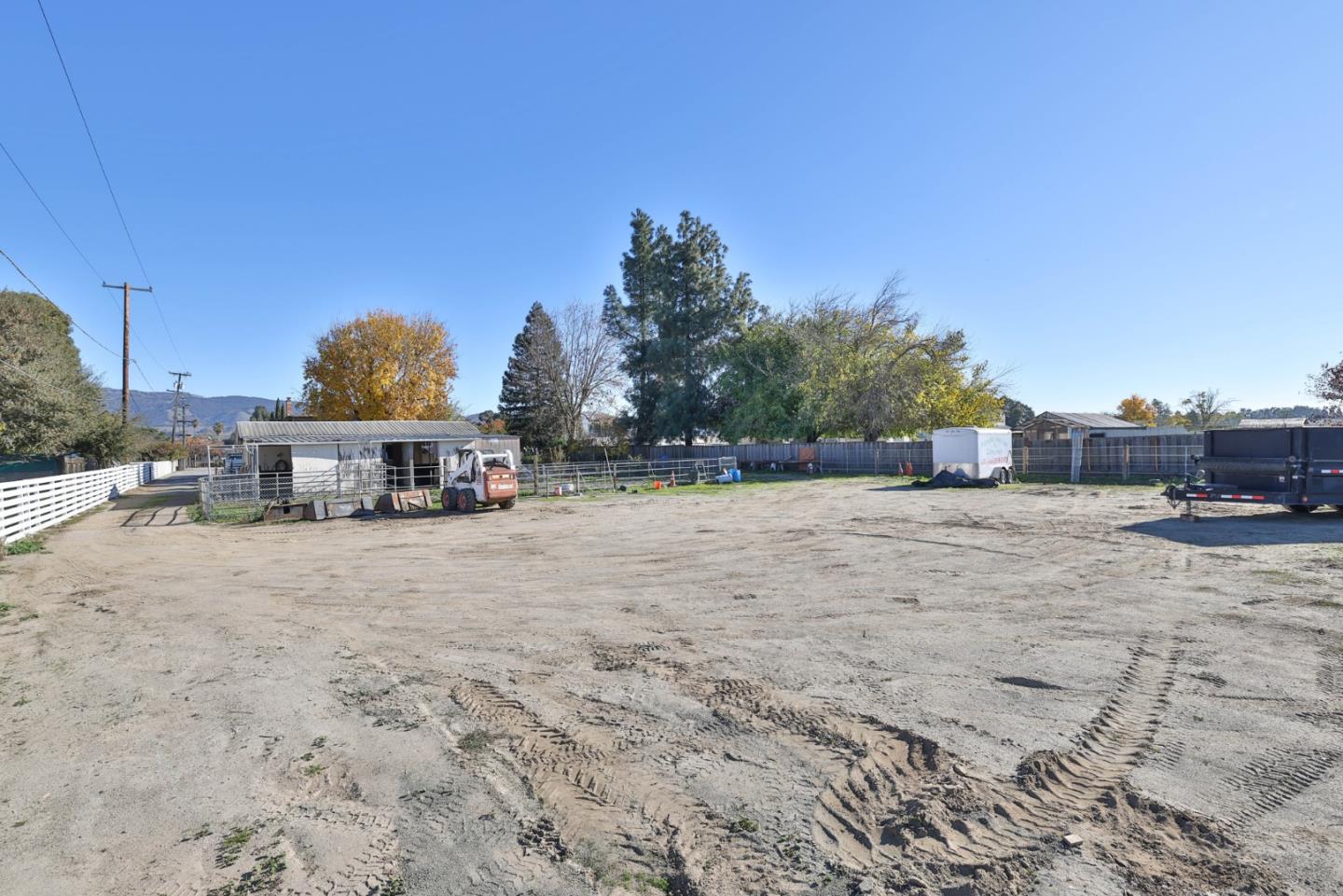 12155 Columbet Avenue