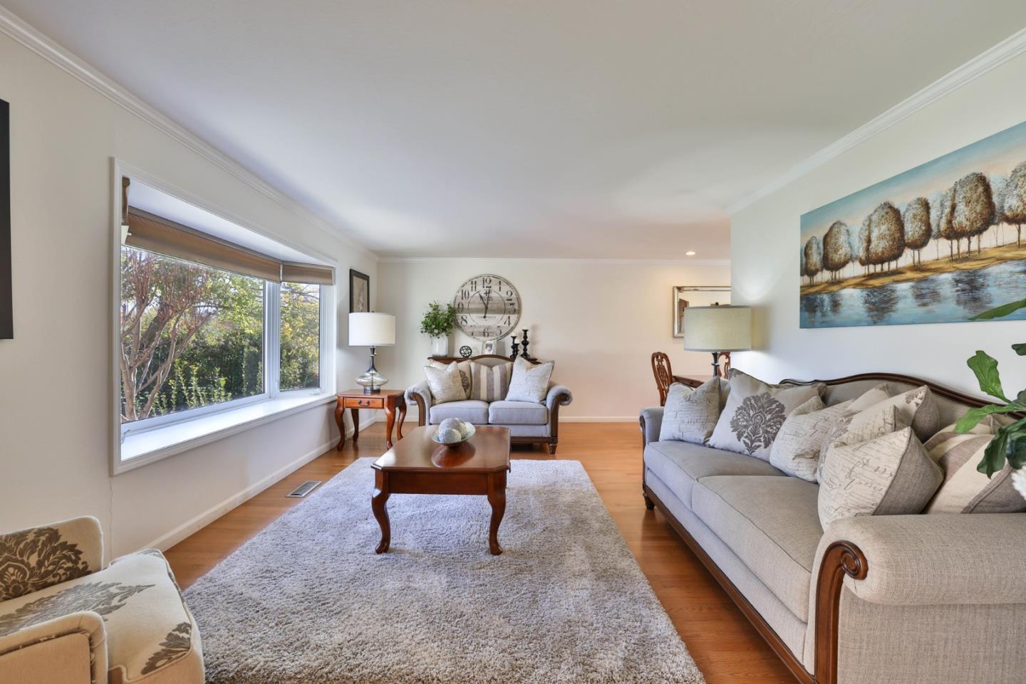 12155 Columbet Avenue