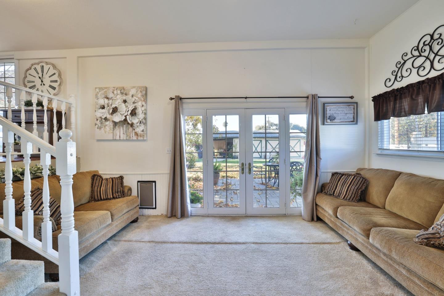 12155 Columbet Avenue