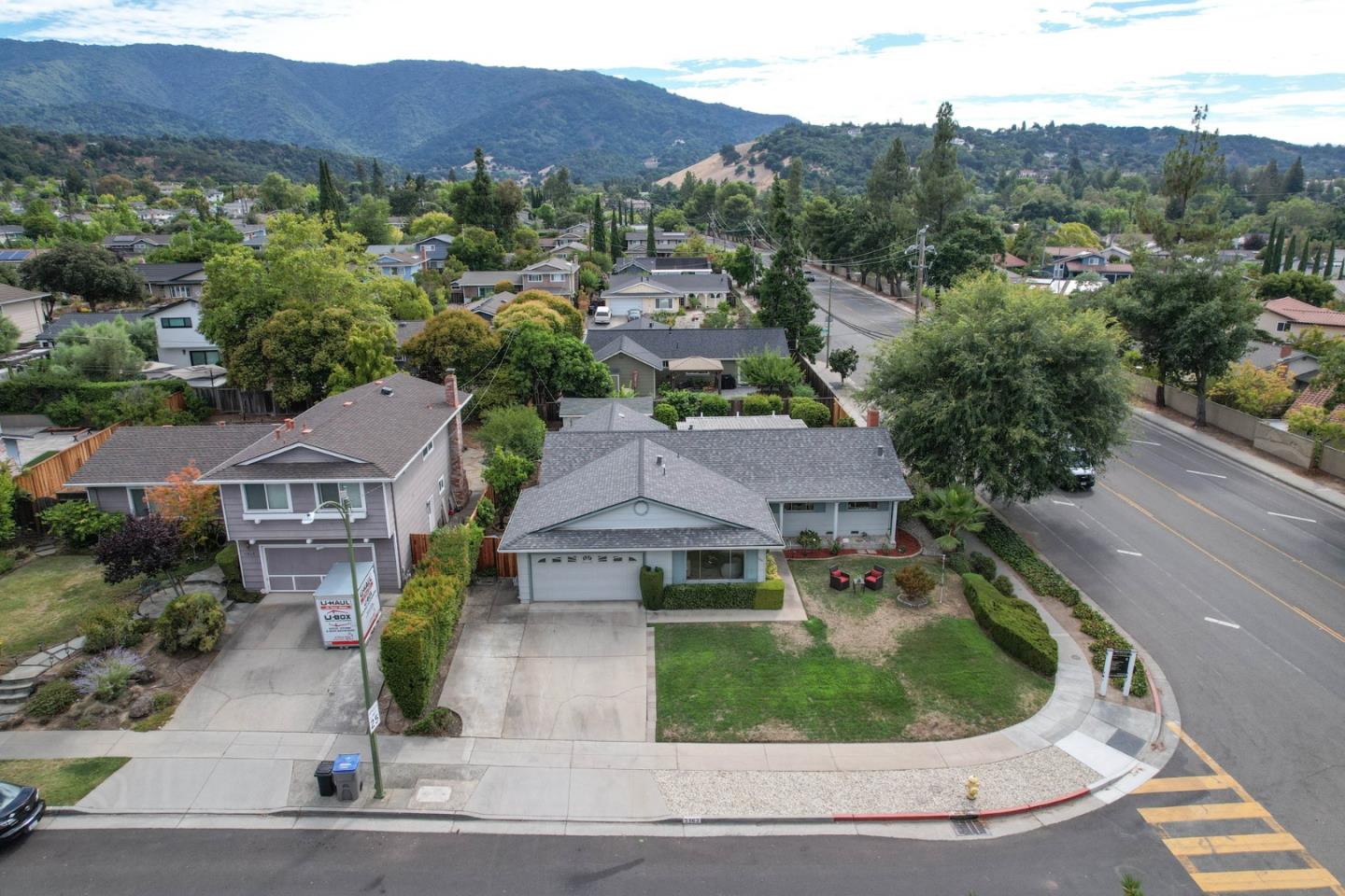 5963 Vera Cruz DR