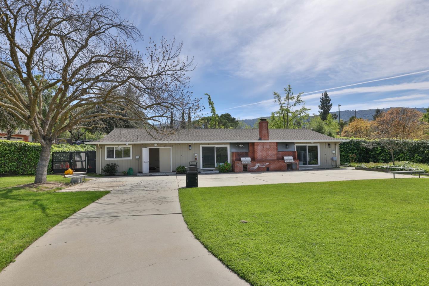 5963 Vera Cruz DR