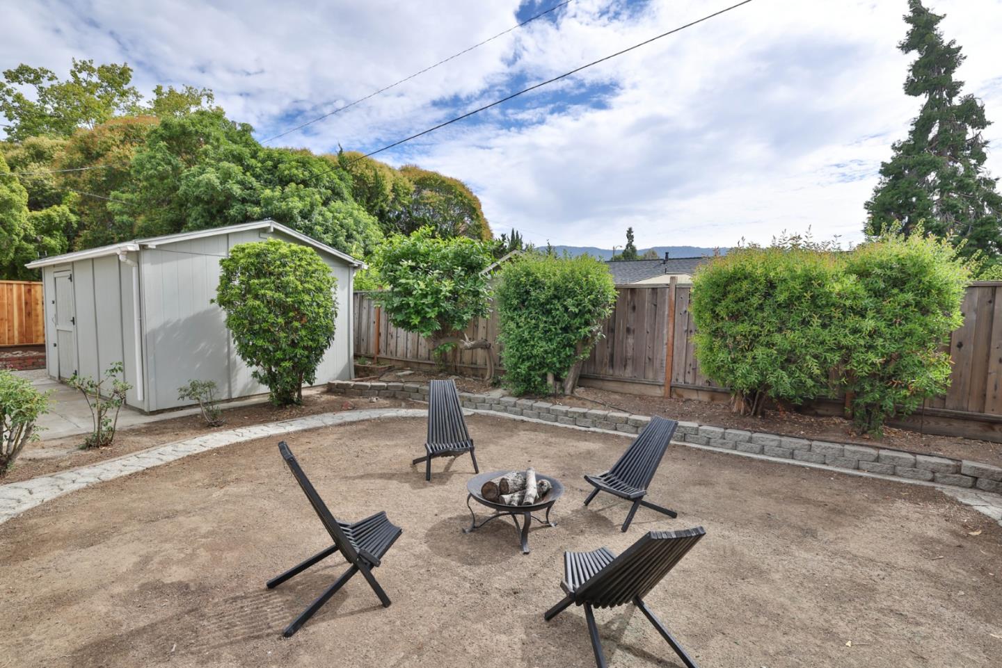 5963 Vera Cruz DR