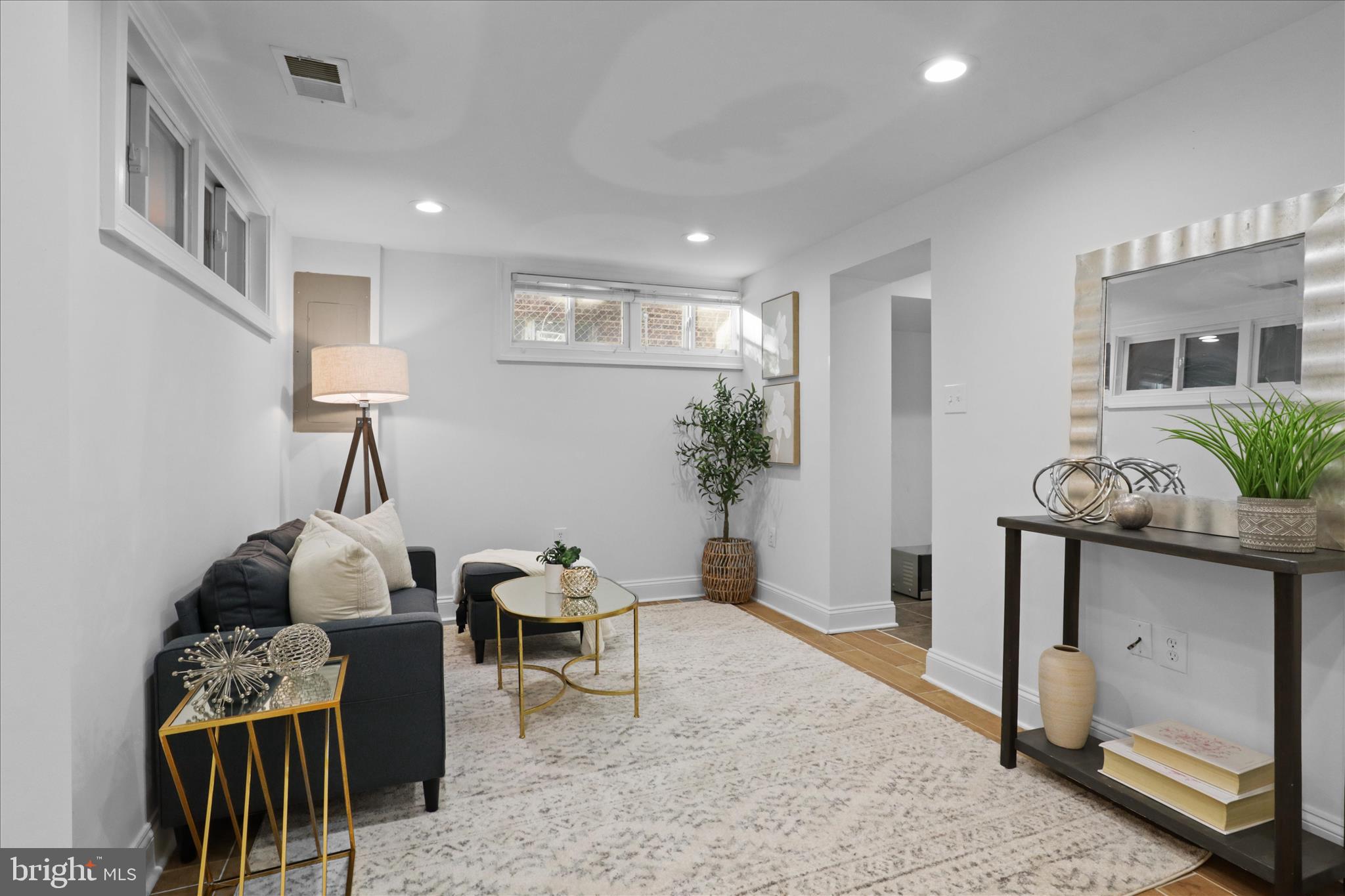 521 QUINTANA PLACE NW