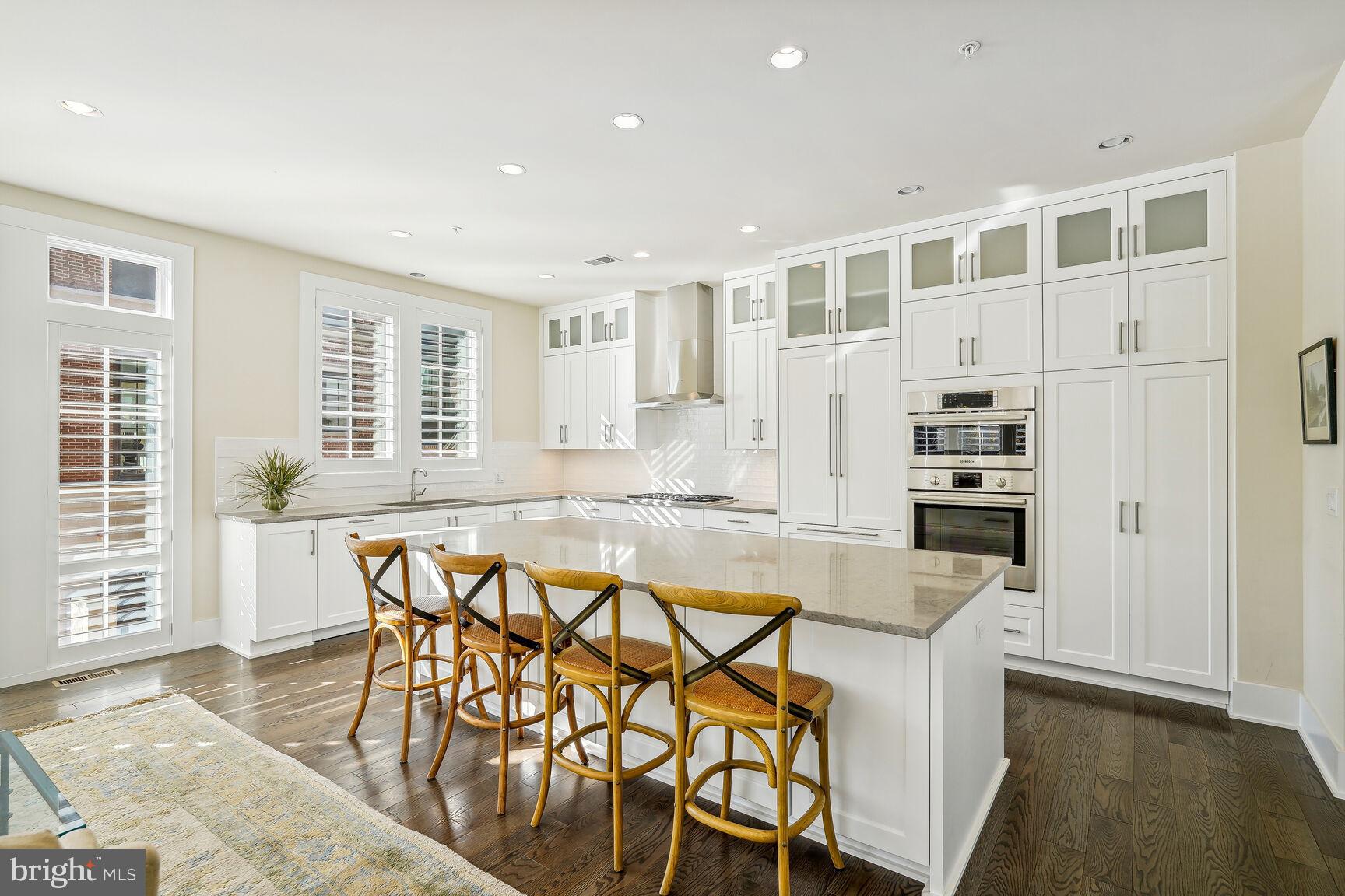 3603 Chevy Chase Lake Dr