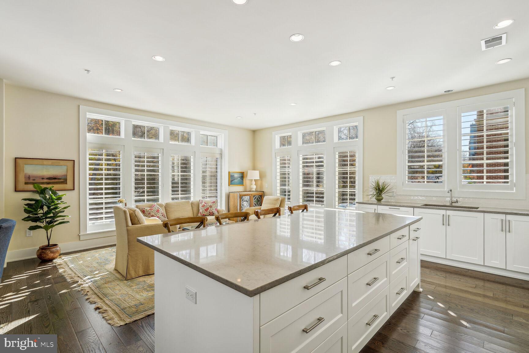 3603 Chevy Chase Lake Dr