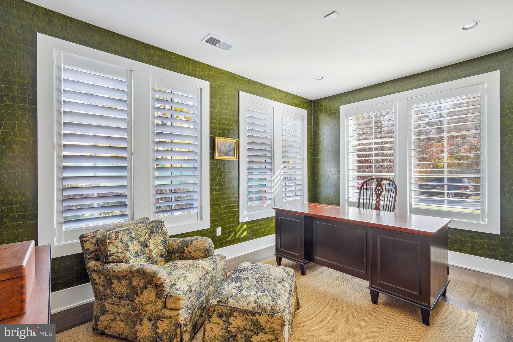 3603 Chevy Chase Lake Dr